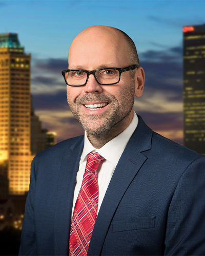 Headshot of Robert Applegate